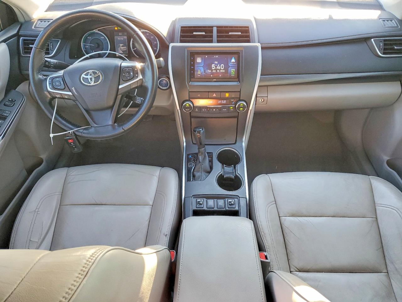 2016 TOYOTA CAMRY HYBRID photo 15