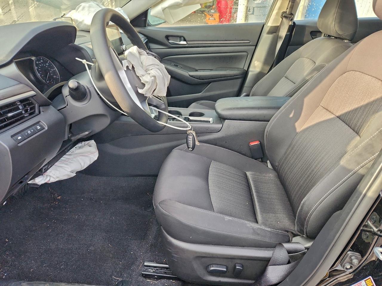 2025 NISSAN ALTIMA SV photo 13