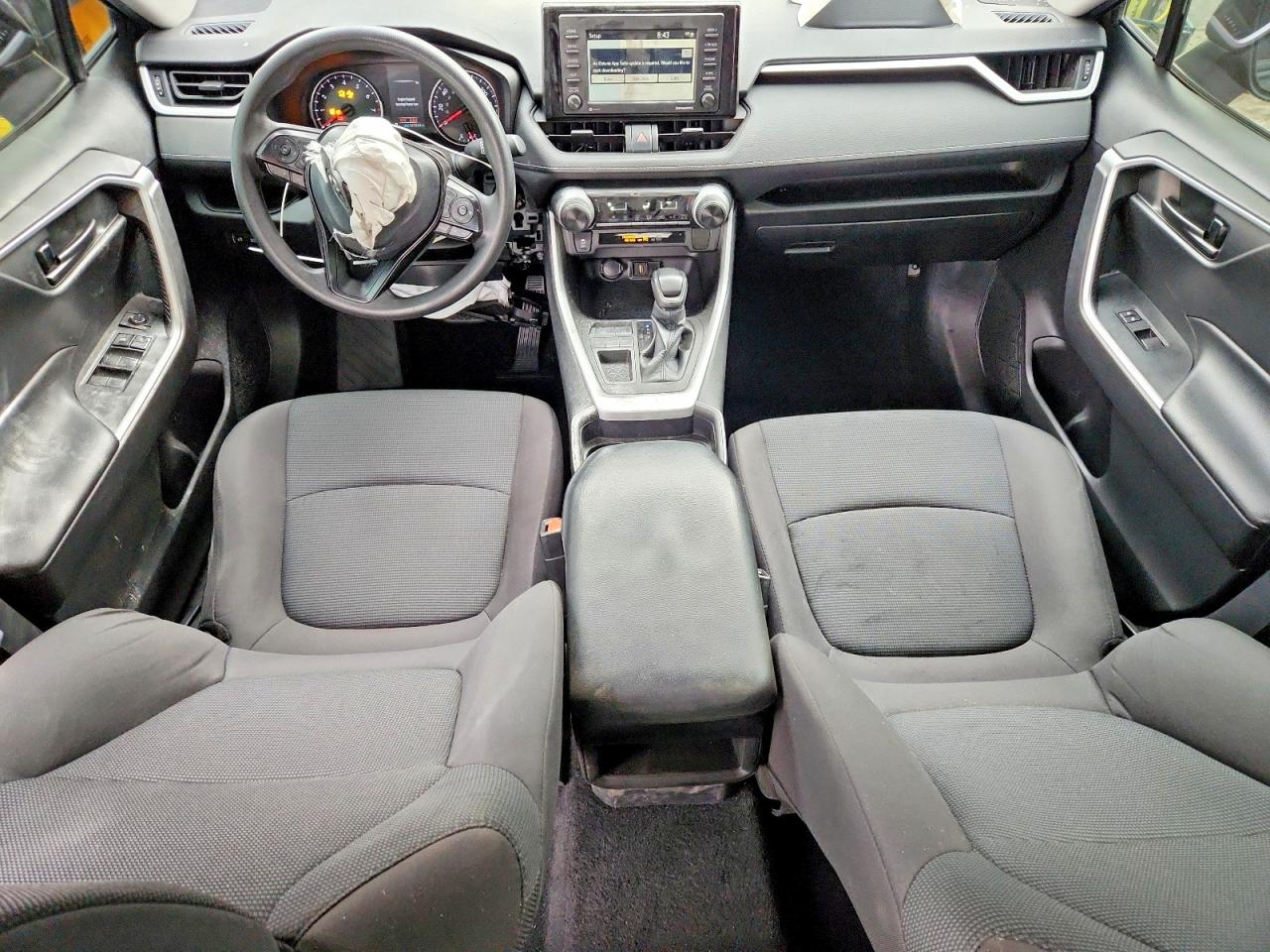 2021 TOYOTA RAV4 LE photo 8