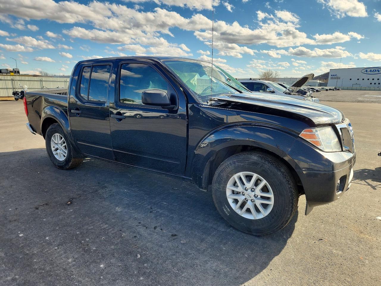 2019 NISSAN FRONTIER S photo 4