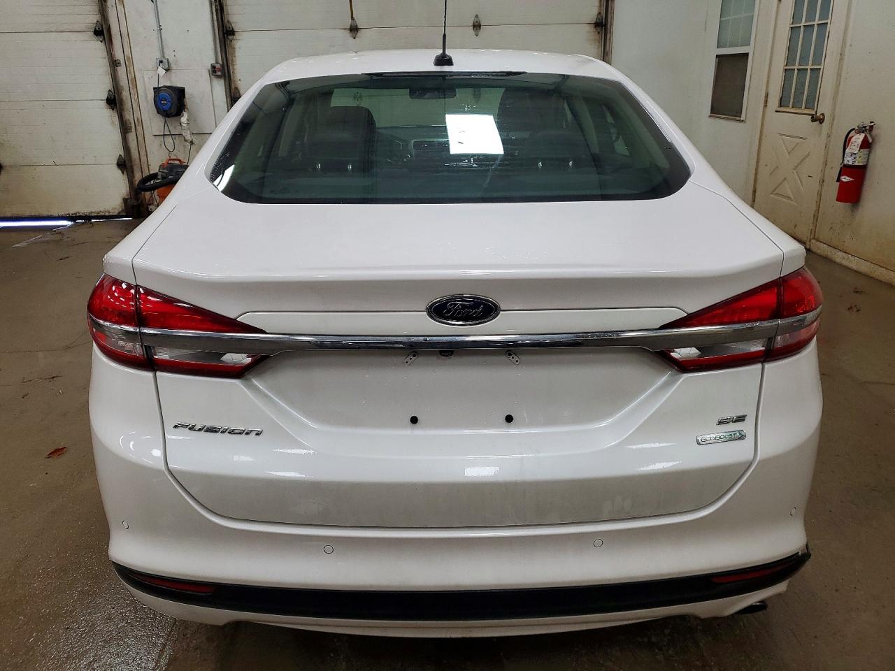 2017 FORD FUSION SE photo 6