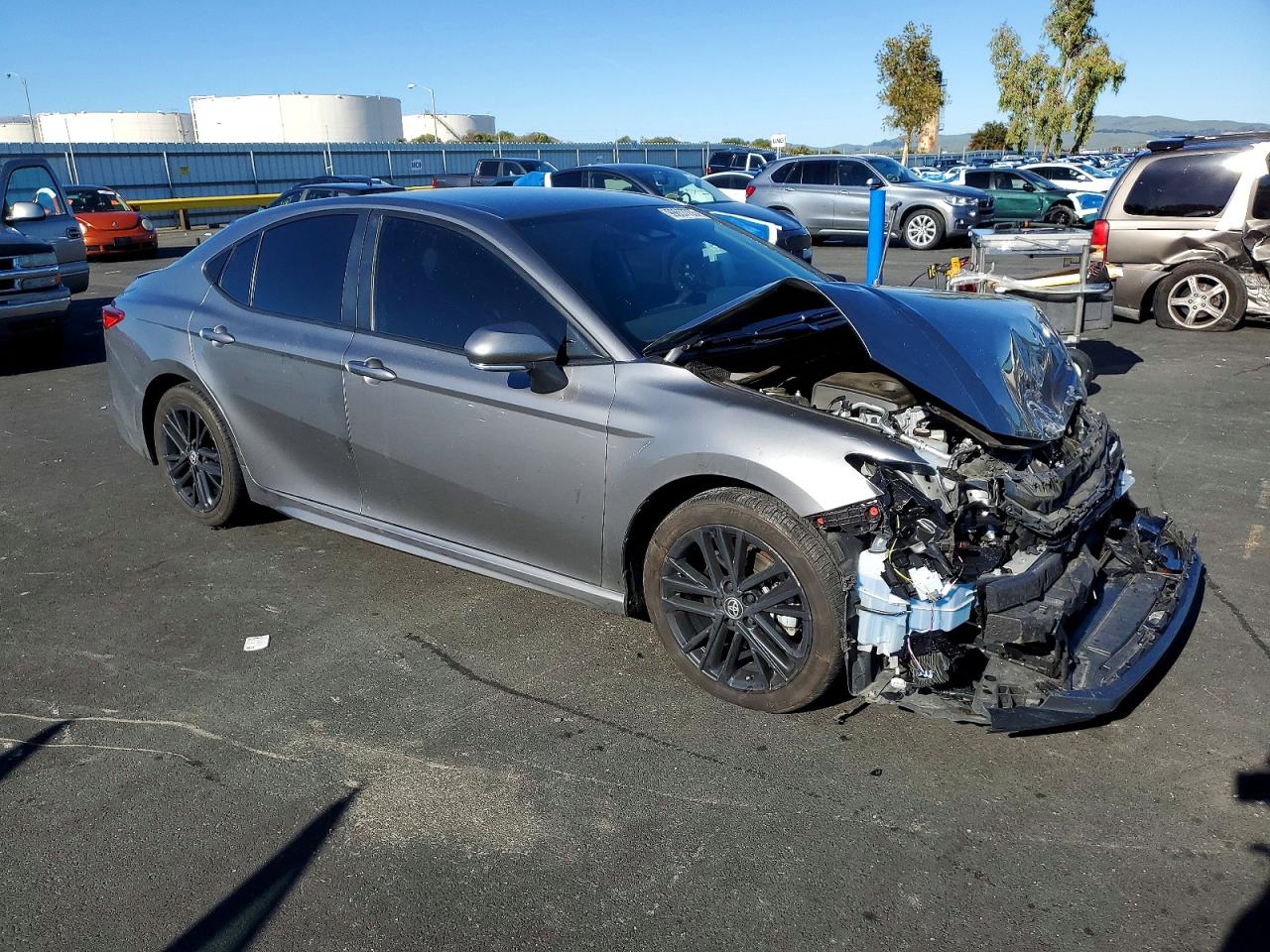 2025 TOYOTA CAMRY XSE photo 4