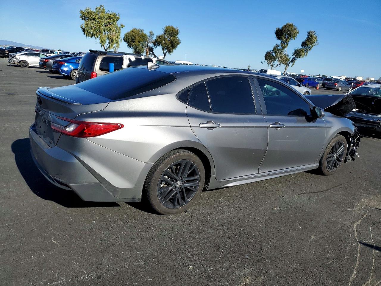 2025 TOYOTA CAMRY XSE photo 3