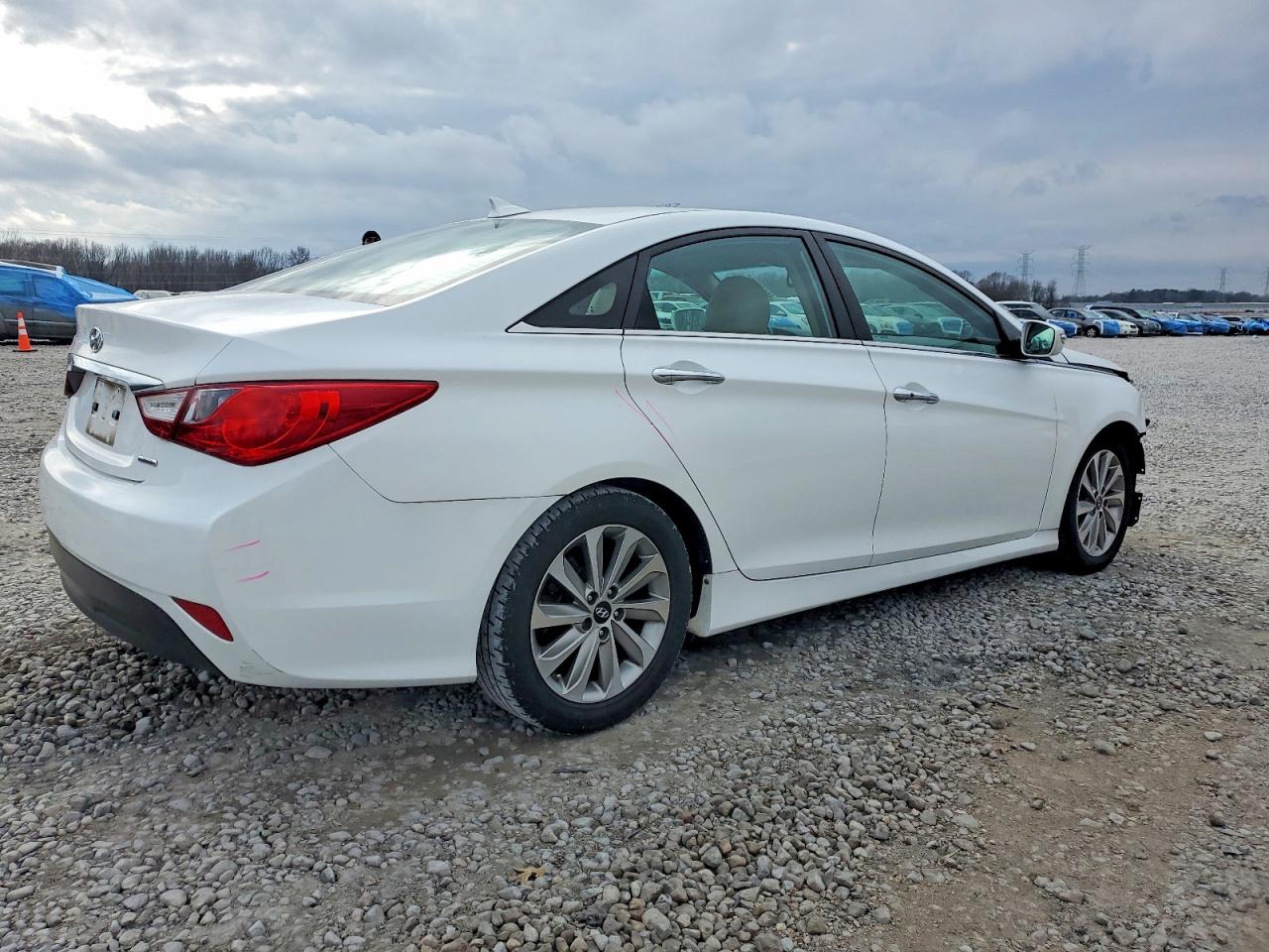 2014 HYUNDAI SONATA SE photo 3