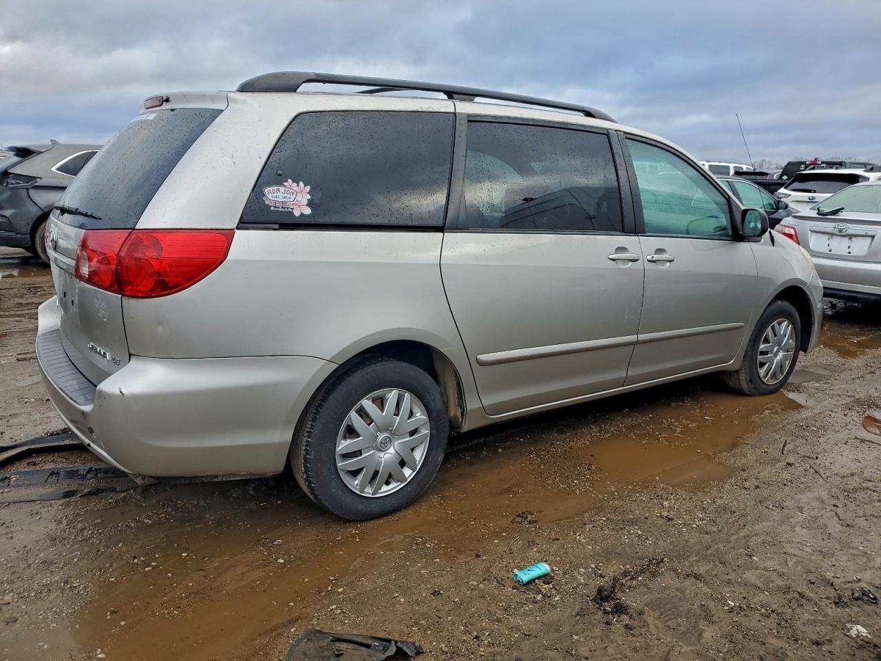 2006 TOYOTA SIENNA CE photo 3