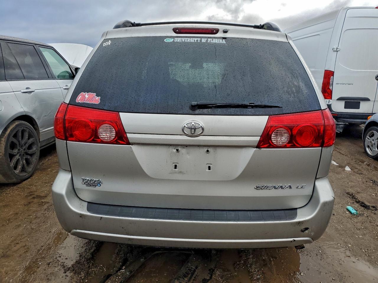 2006 TOYOTA SIENNA CE photo 6