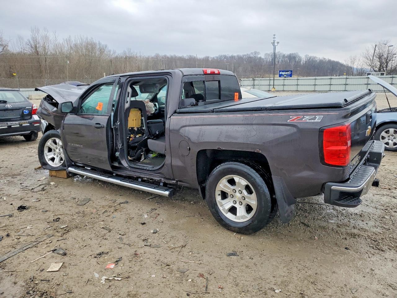 2014 CHEVROLET SILVERADO K1500 LT photo 2