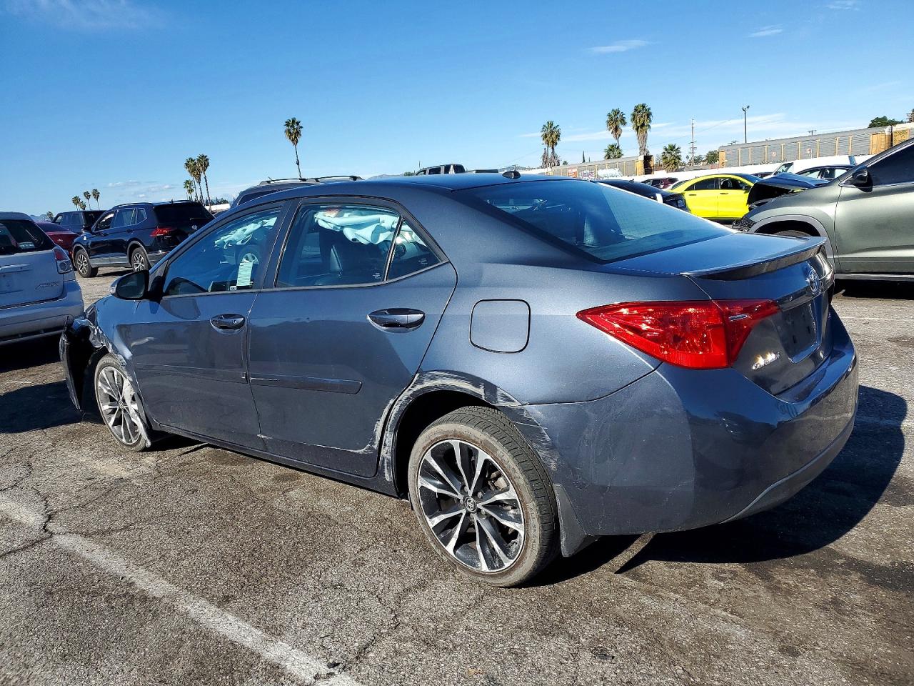 2017 TOYOTA COROLLA L photo 2