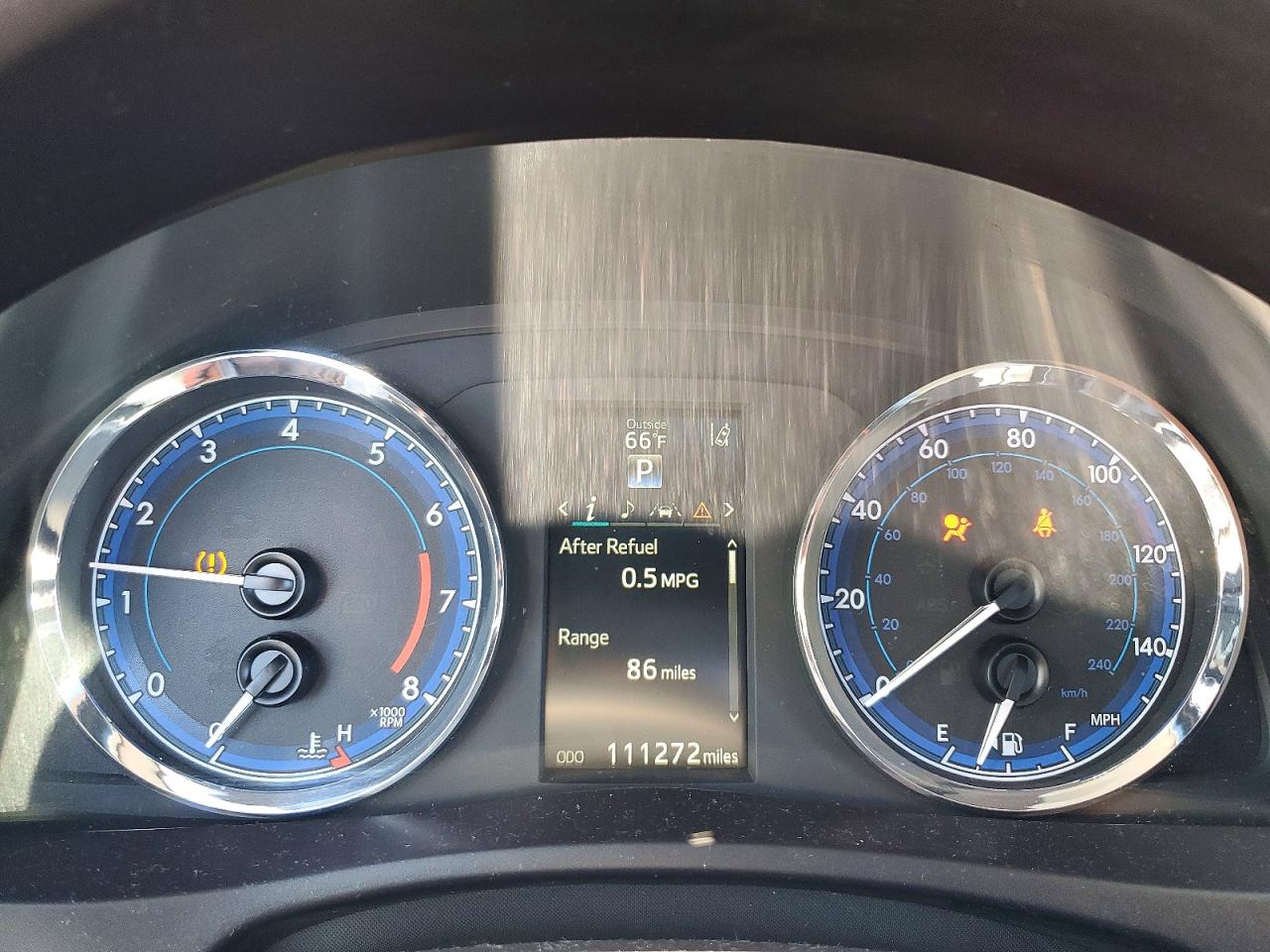 2017 TOYOTA COROLLA L photo 9
