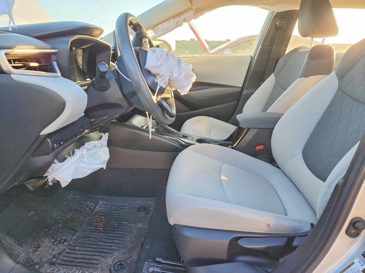 2020 TOYOTA COROLLA LE photo 7