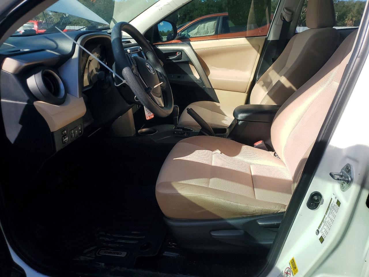 2013 TOYOTA RAV4 LE photo 7