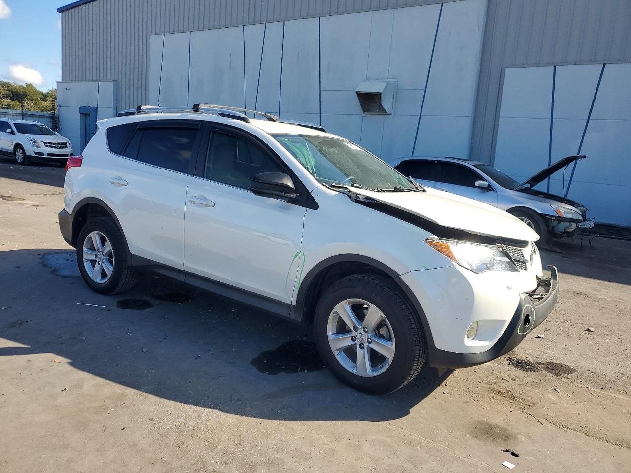 2013 TOYOTA RAV4 LE photo 4