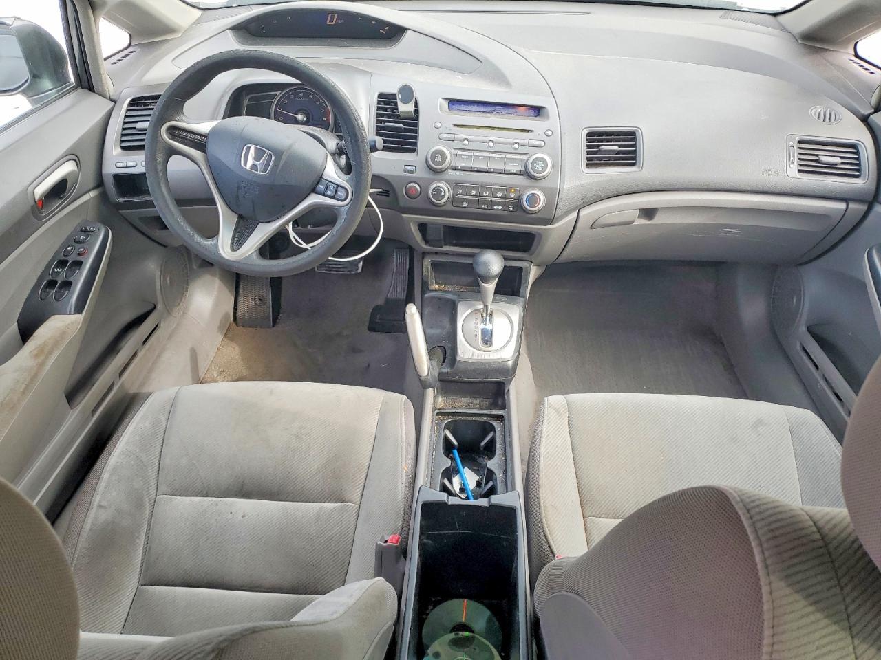 2010 HONDA CIVIC LX photo 8