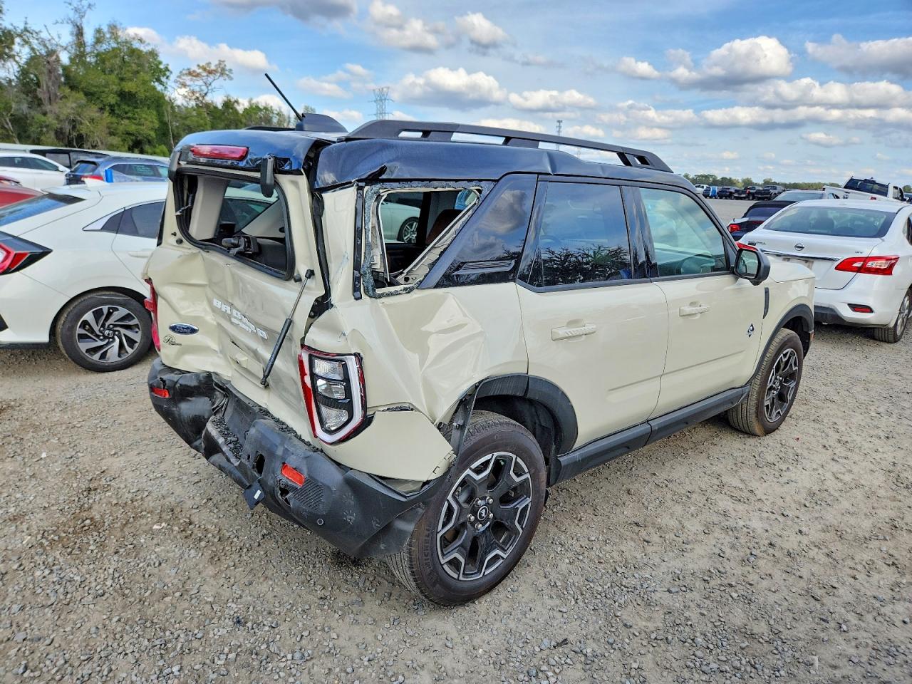 2025 FORD BRONCO SPORT OUTER BANKS photo 3