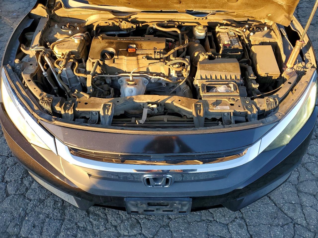 2016 HONDA CIVIC LX photo 21