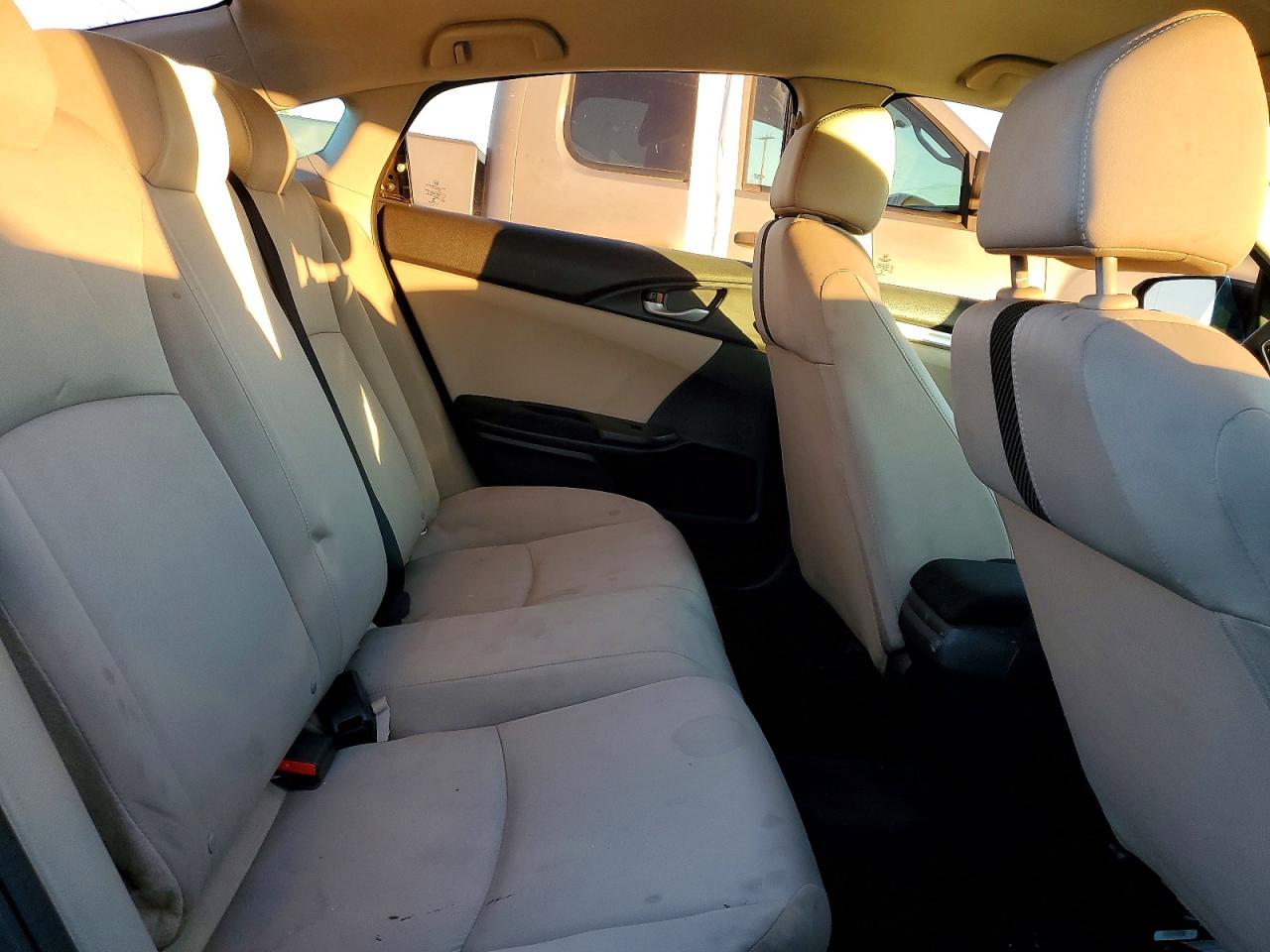 2016 HONDA CIVIC LX photo 19