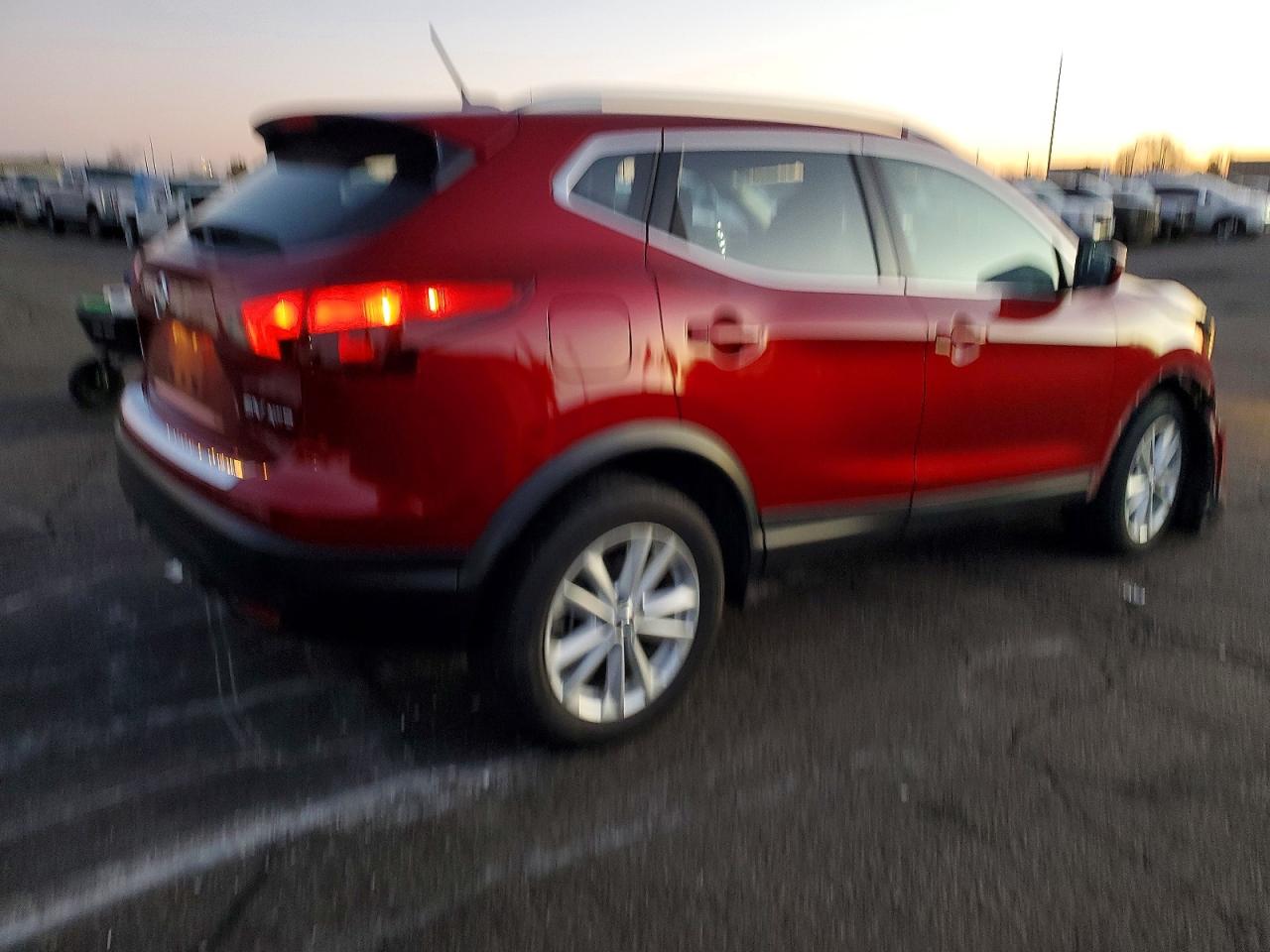 2019 NISSAN ROGUE SPORT S photo 3