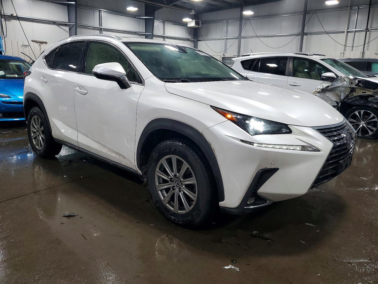 2020 LEXUS NX 300 photo 4