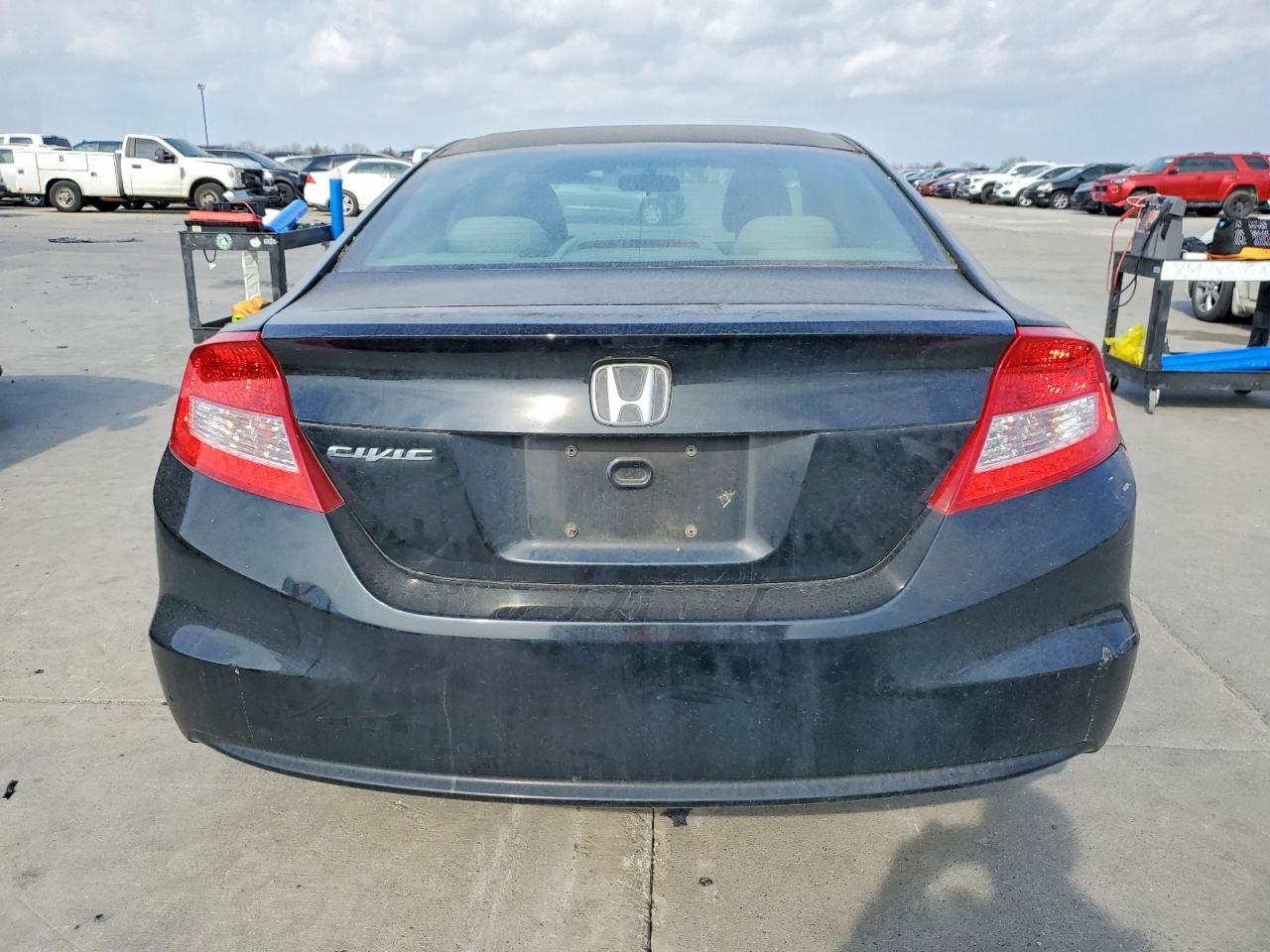 2012 HONDA CIVIC LX photo 6