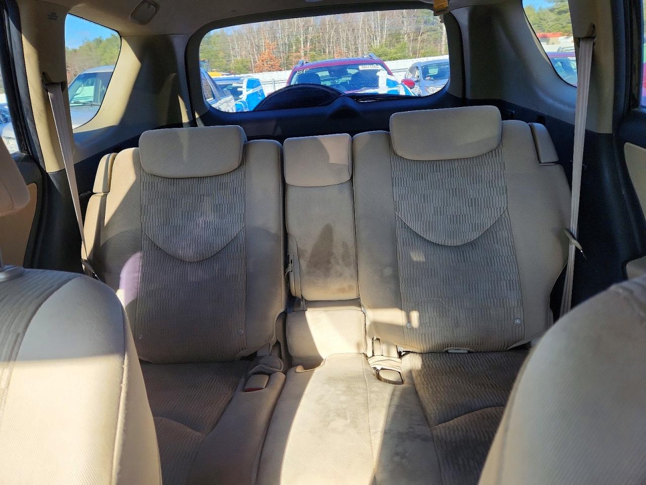 2010 TOYOTA RAV4 photo 10