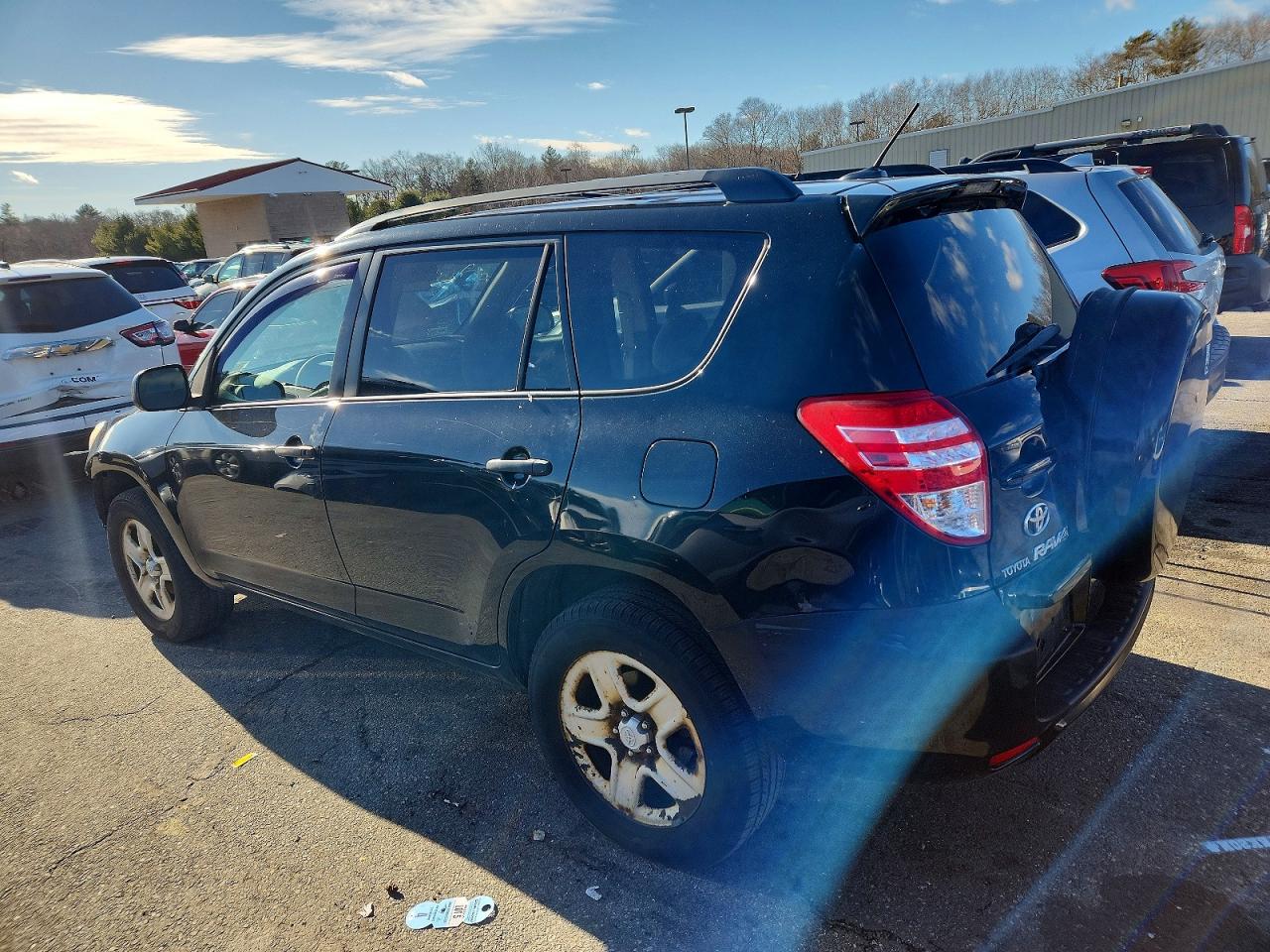 2010 TOYOTA RAV4 photo 2