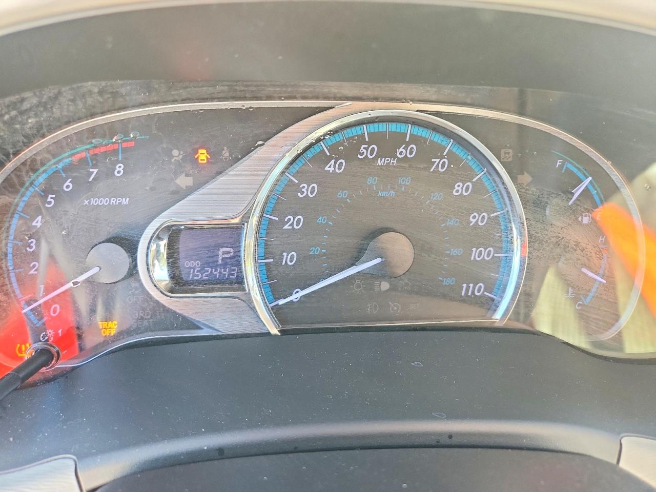 2013 TOYOTA SIENNA XLE photo 9
