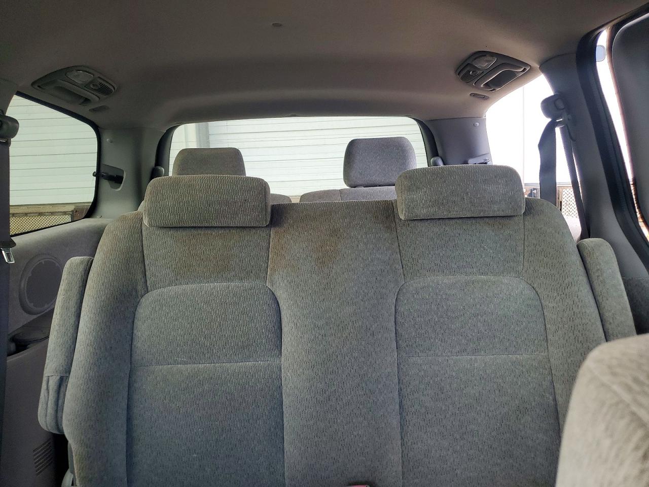 2004 KIA SEDONA EX photo 10