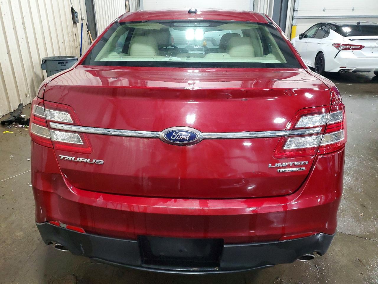 2014 FORD TAURUS LIMITED photo 6