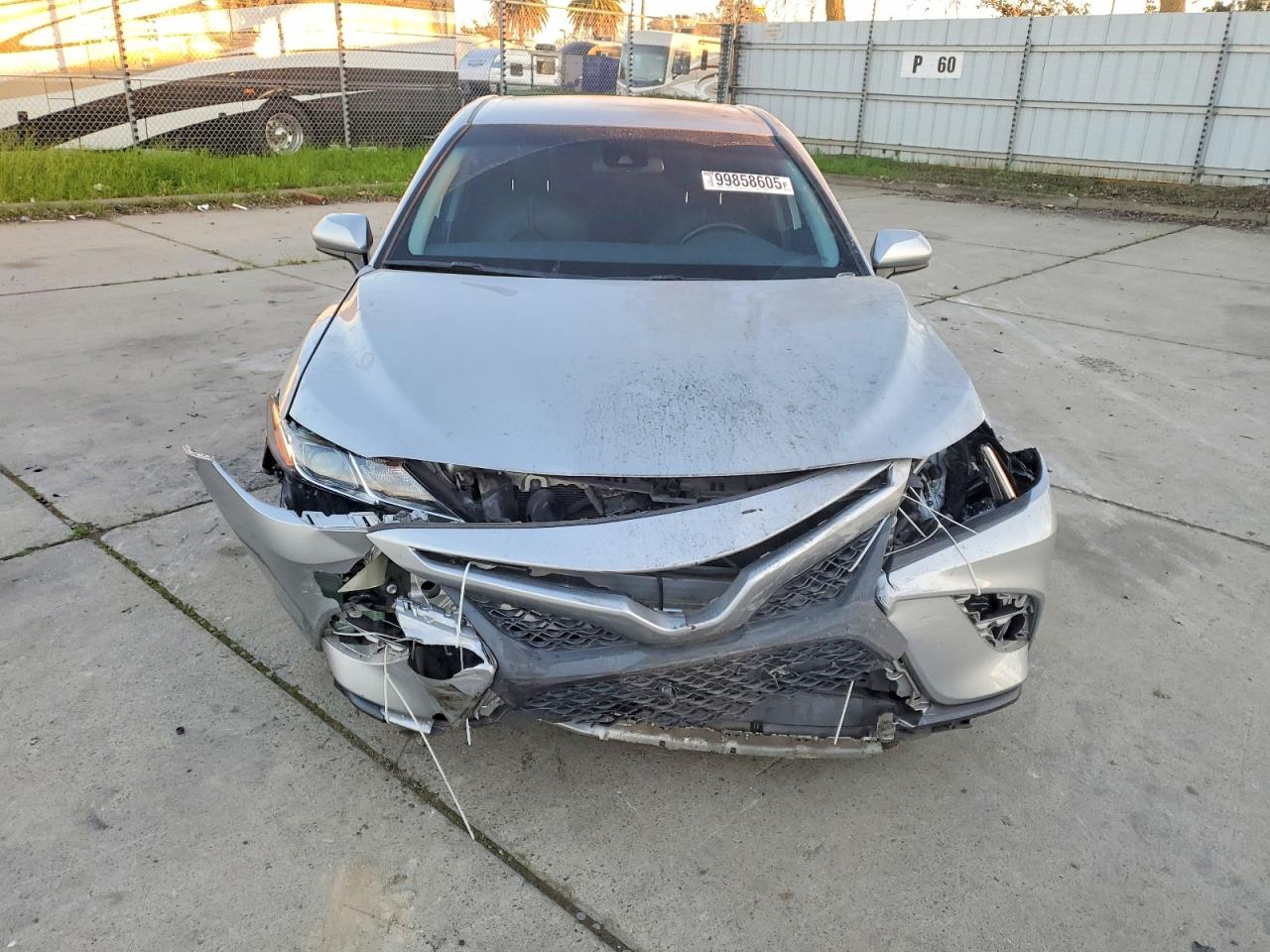 2020 TOYOTA CAMRY SE photo 5
