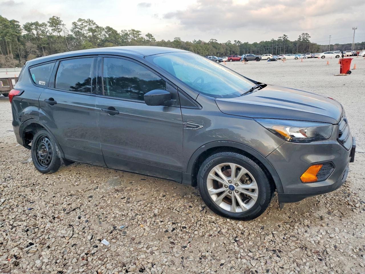 2019 FORD ESCAPE S photo 7