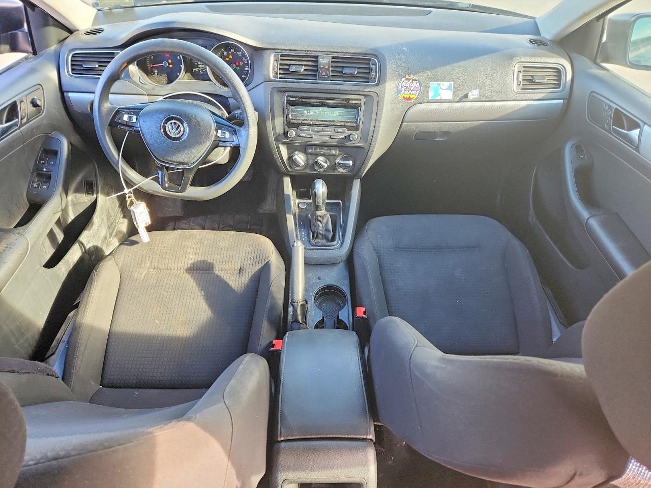 2015 VOLKSWAGEN JETTA SE photo 8