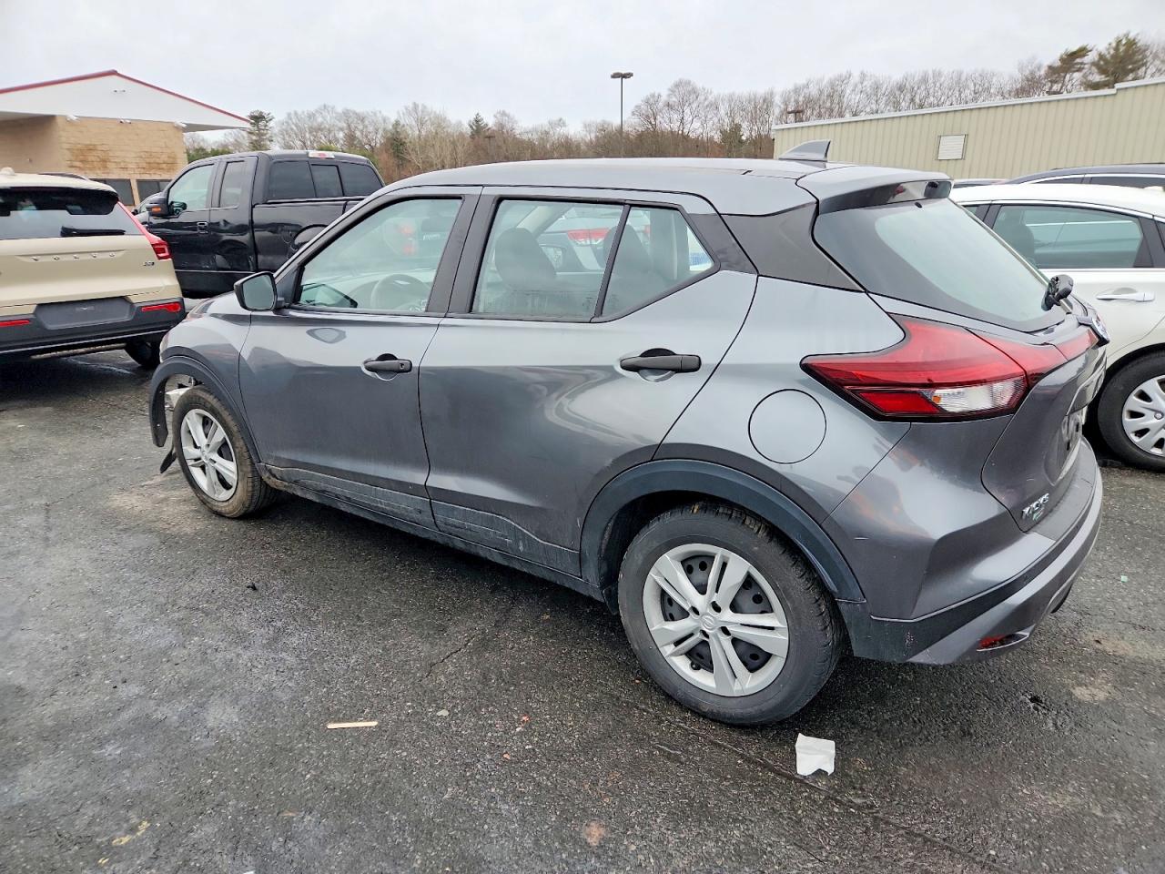 2021 NISSAN KICKS S photo 3