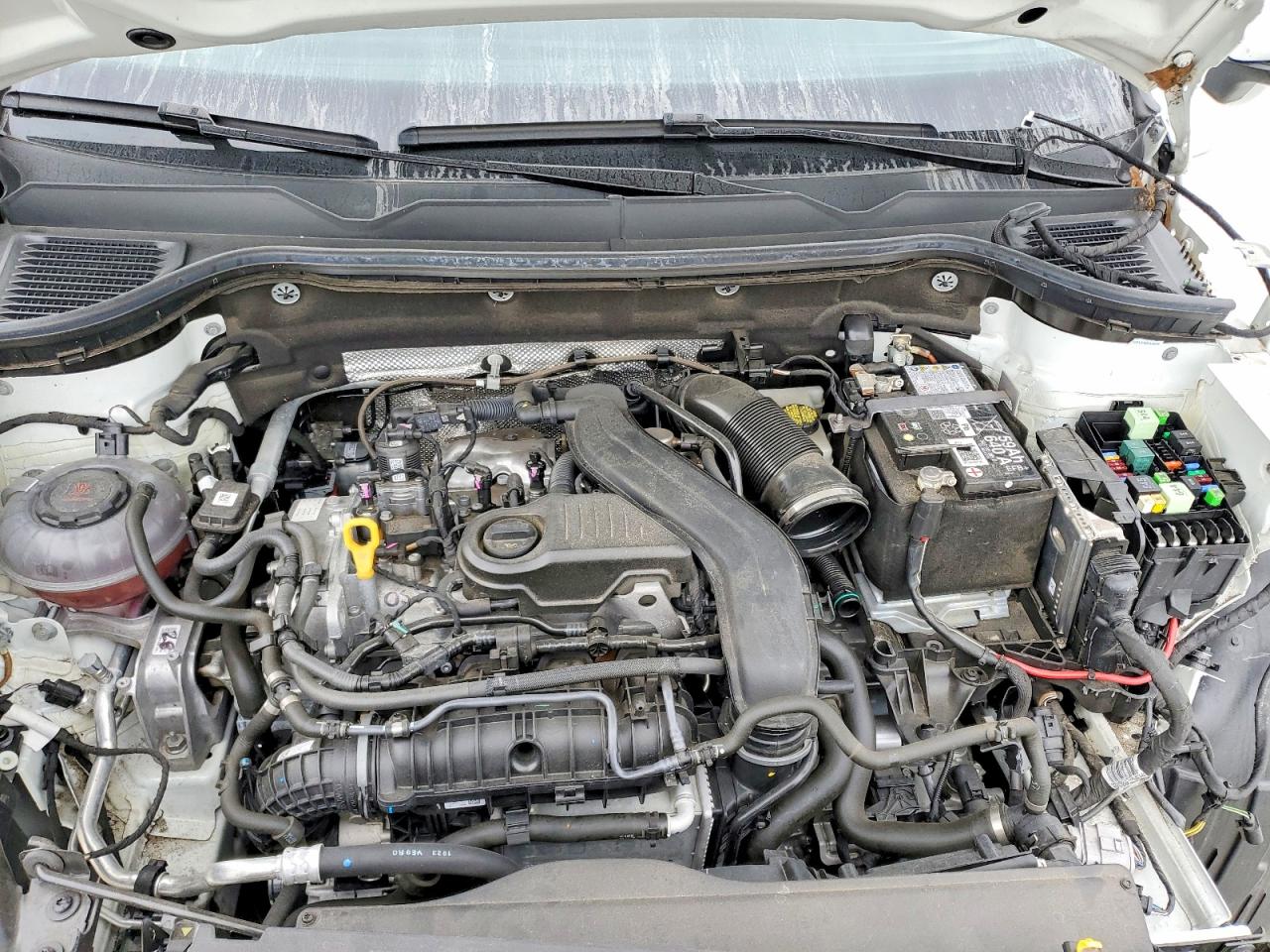2024 VOLKSWAGEN TAOS SE photo 11