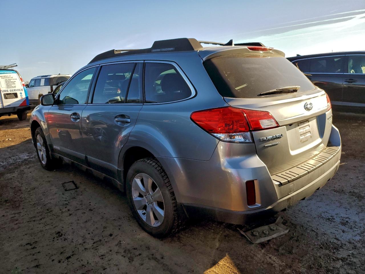 2011 SUBARU OUTBACK 2.5I LIMITED photo 2