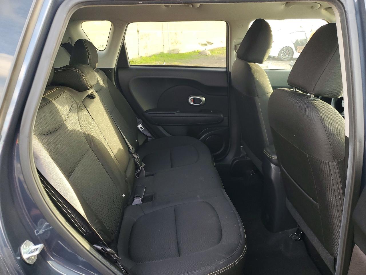 2015 KIA SOUL + photo 11