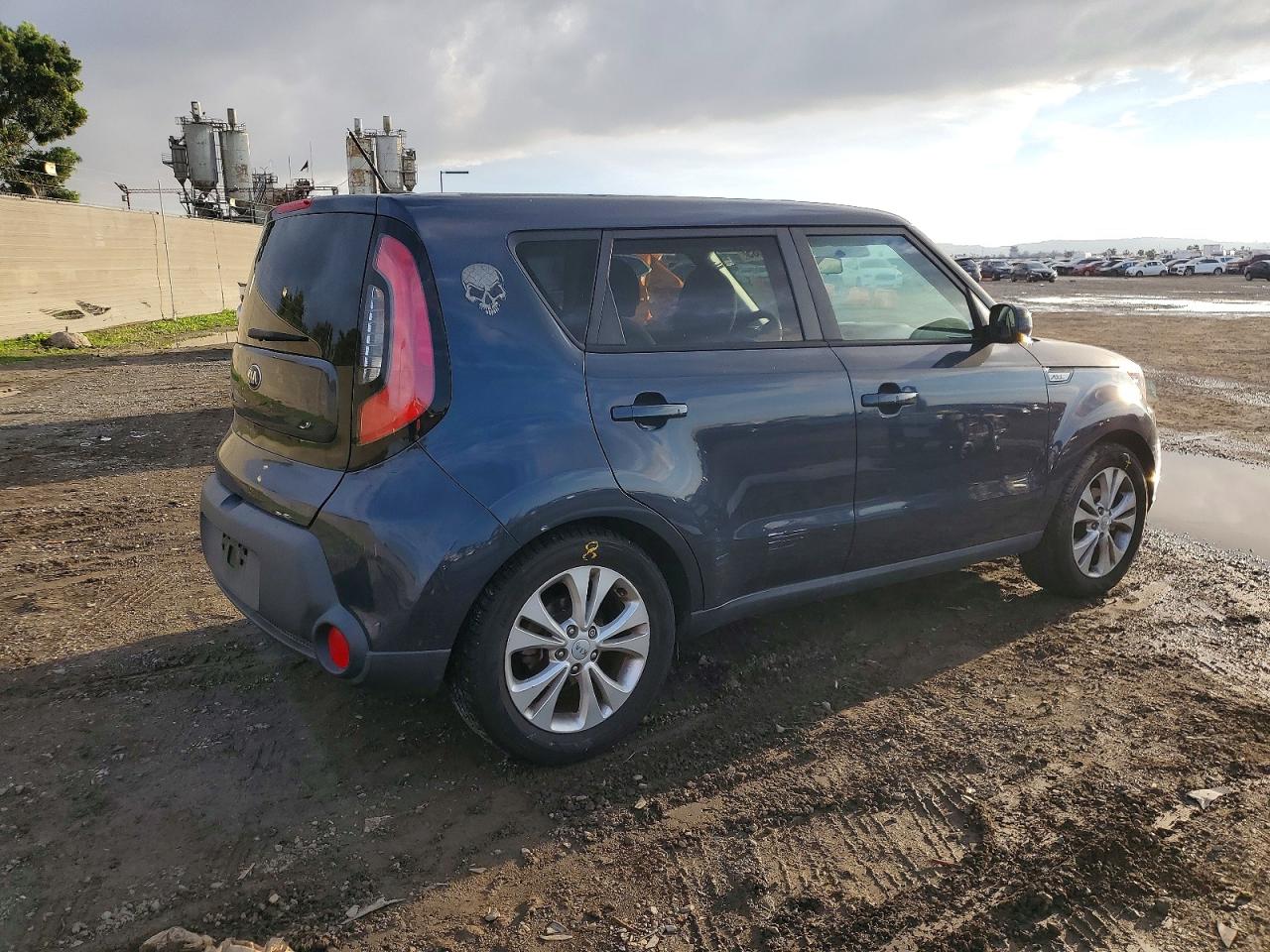 2015 KIA SOUL + photo 3