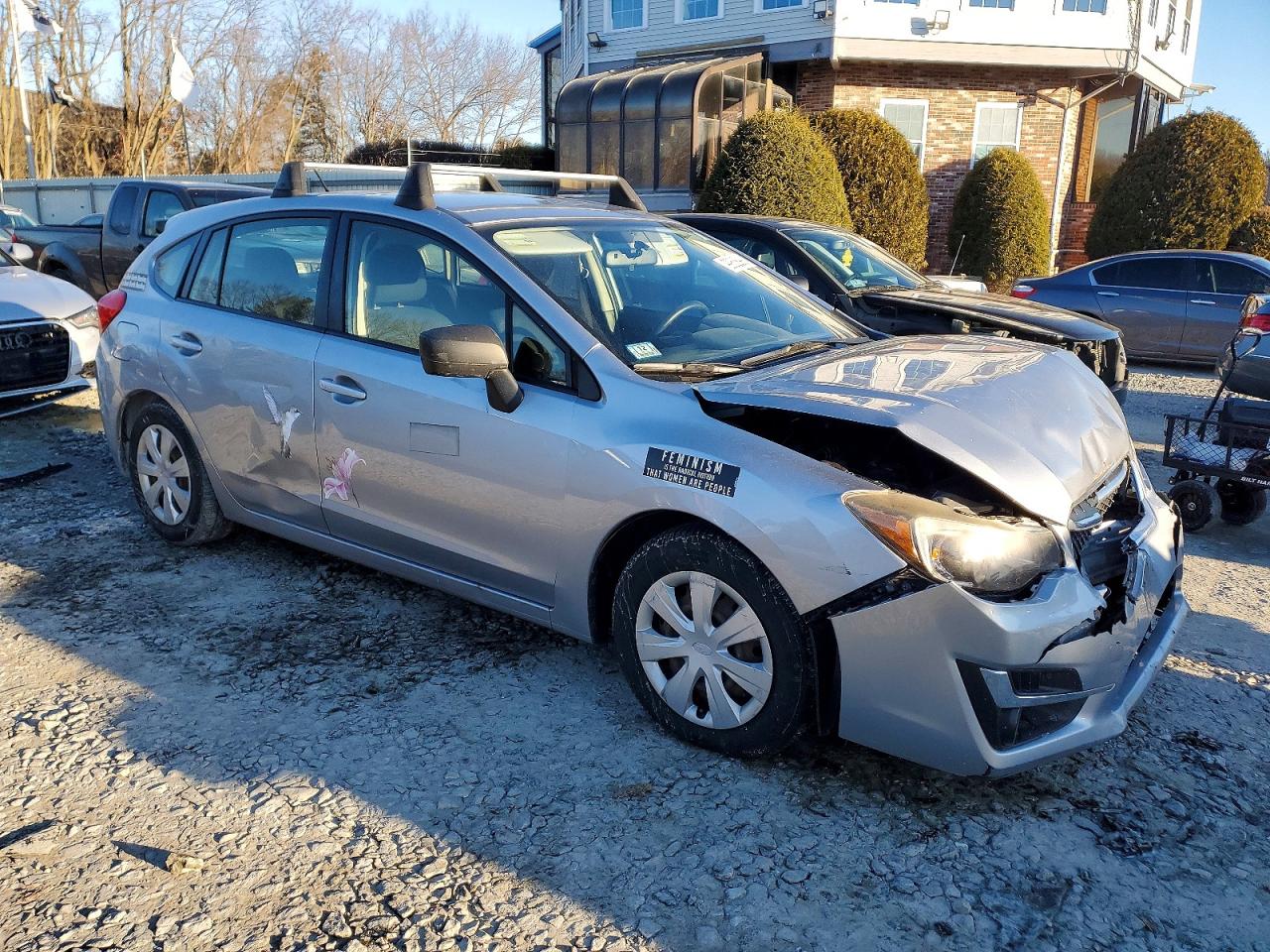 2016 SUBARU IMPREZA photo 4