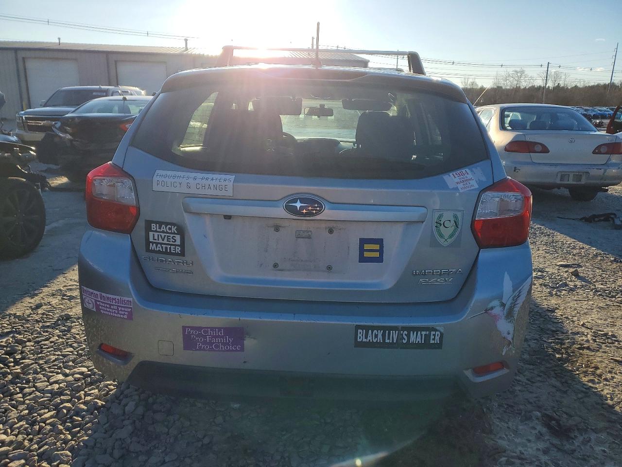 2016 SUBARU IMPREZA photo 6