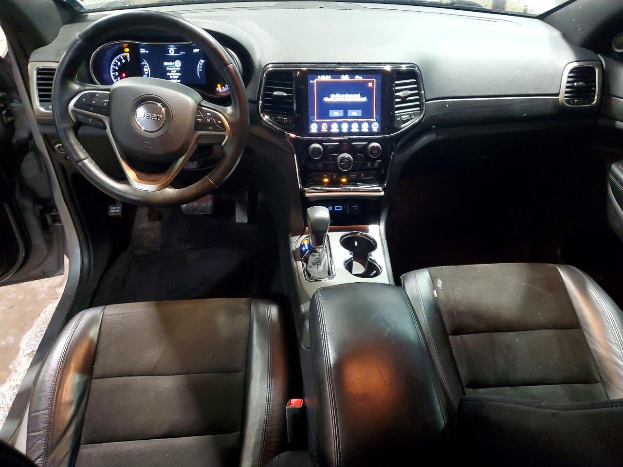 2019 JEEP GRAND CHEROKEE LAREDO photo 8
