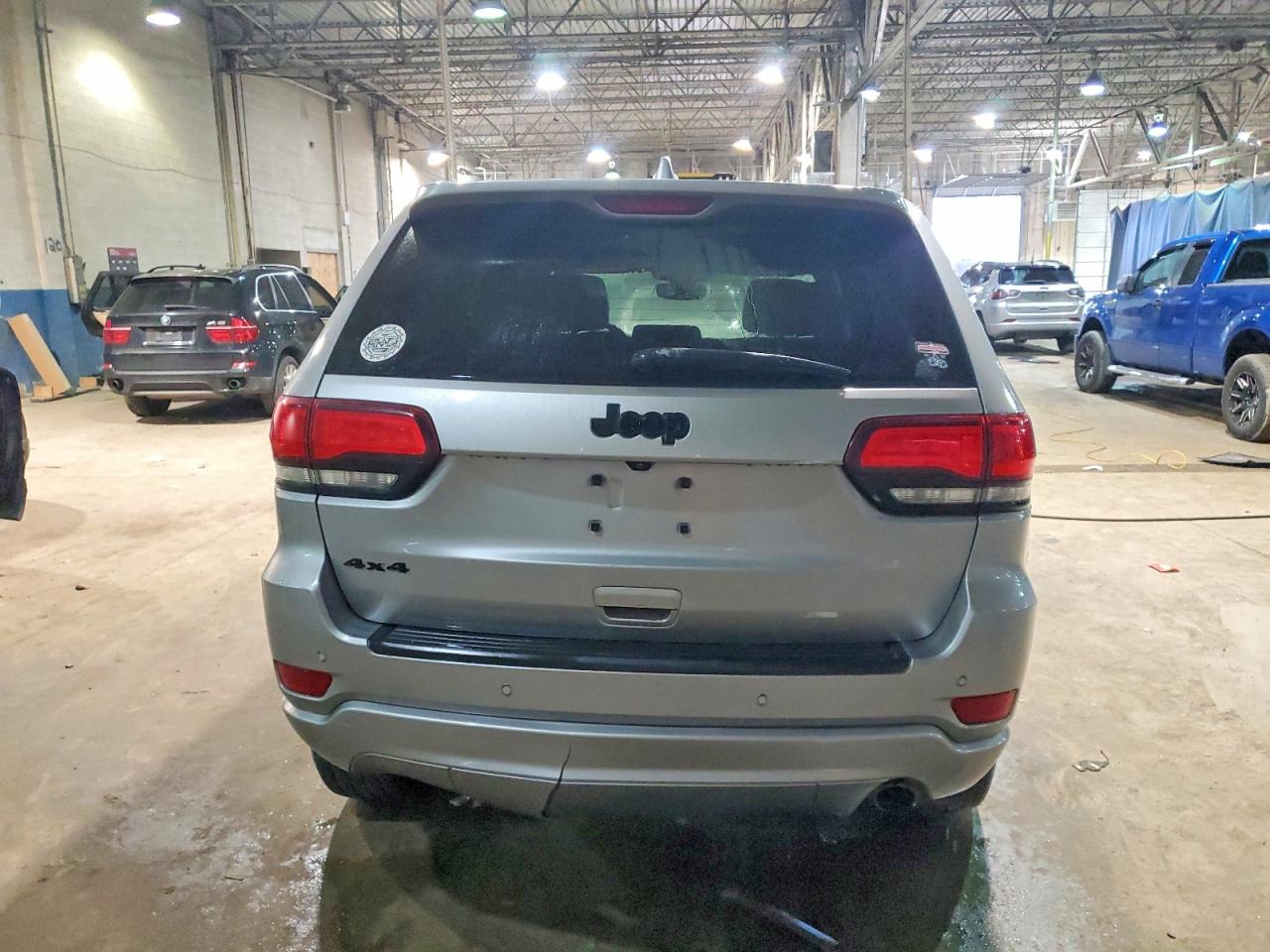 2019 JEEP GRAND CHEROKEE LAREDO photo 6