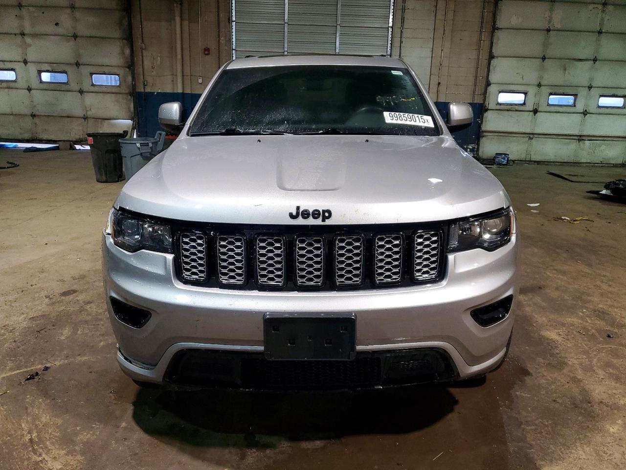 2019 JEEP GRAND CHEROKEE LAREDO photo 5