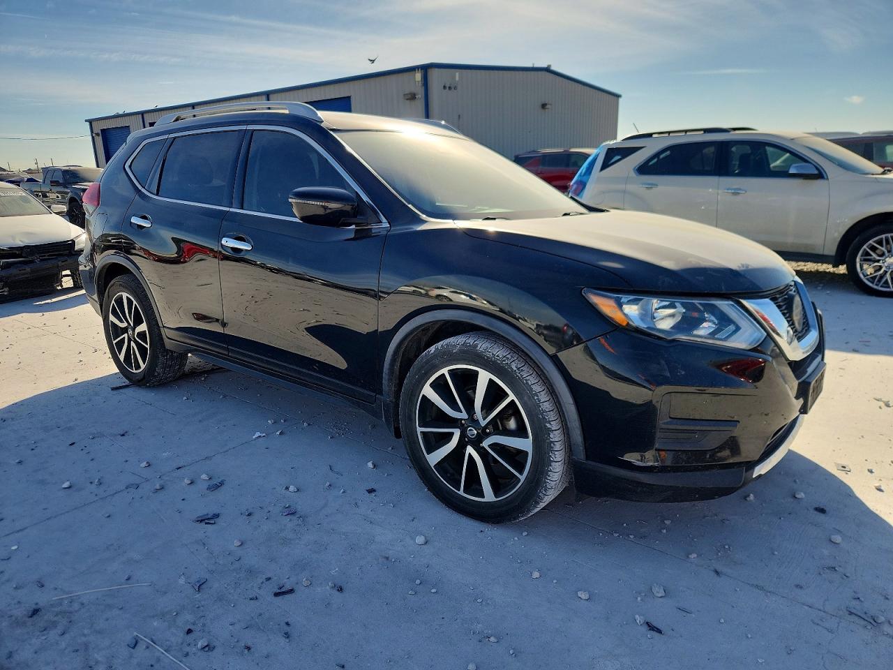 2019 NISSAN ROGUE S photo 4