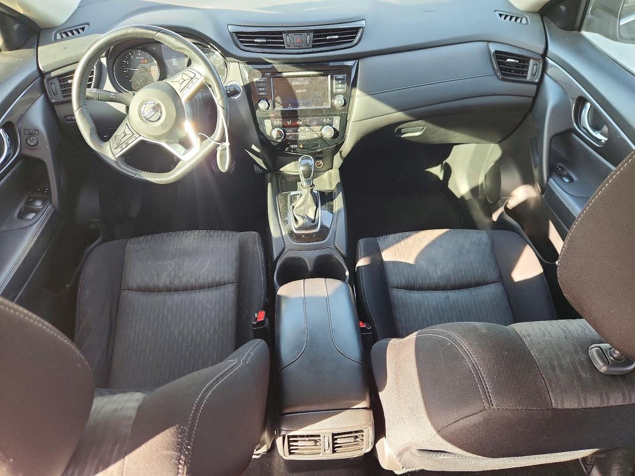 2019 NISSAN ROGUE S photo 8
