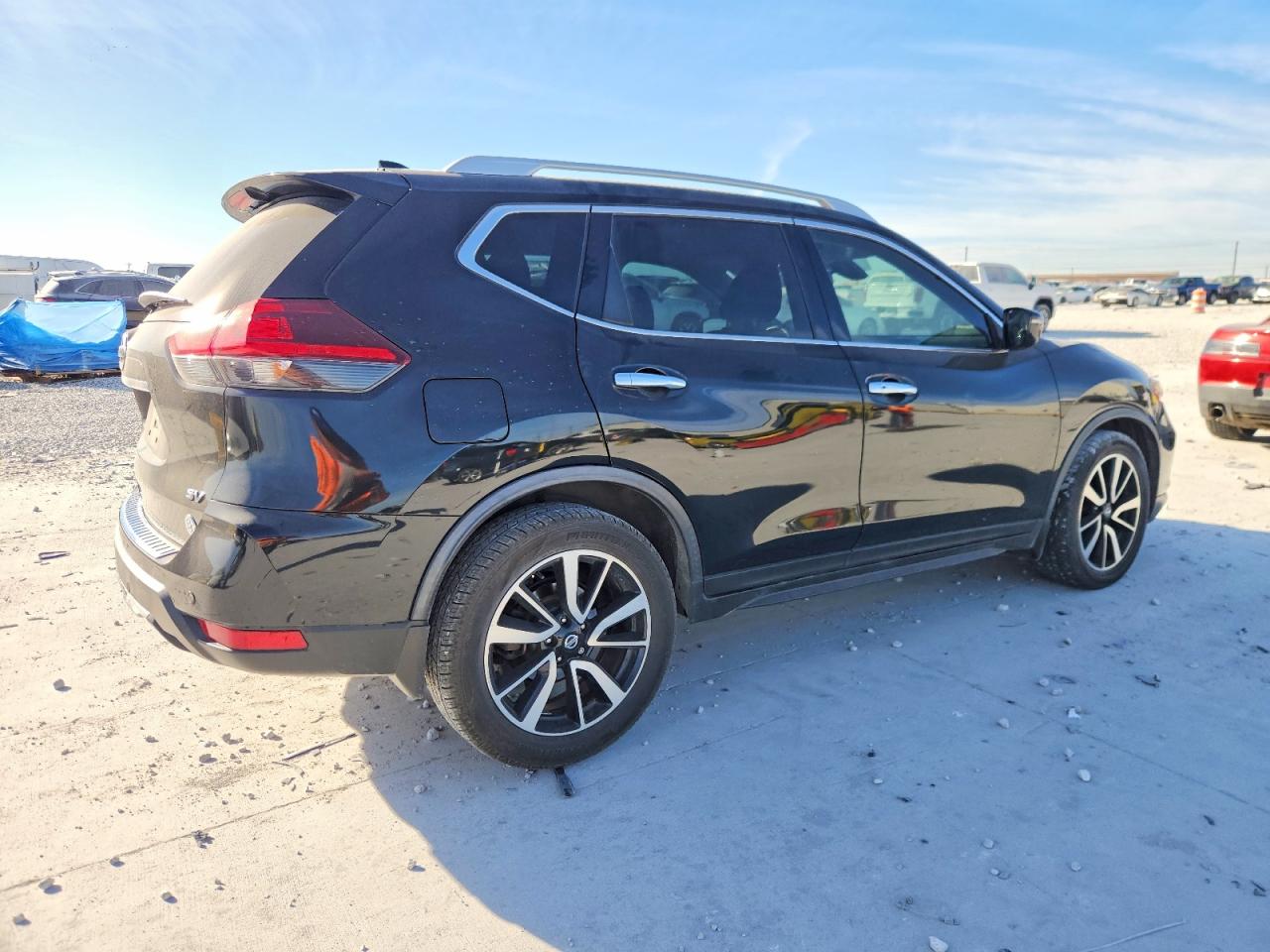 2019 NISSAN ROGUE S photo 3