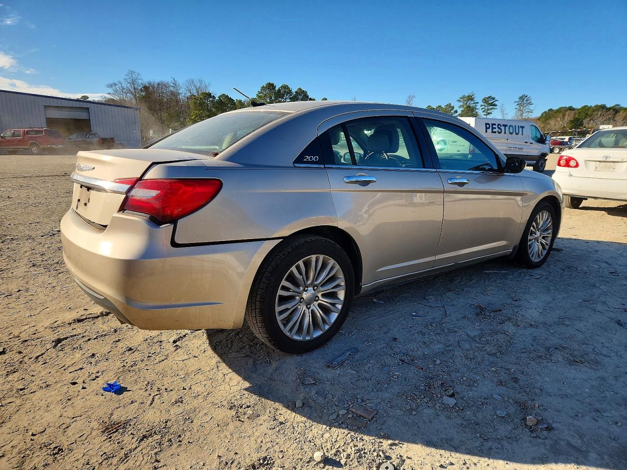 2013 CHRYSLER 200 LIMITED photo 3