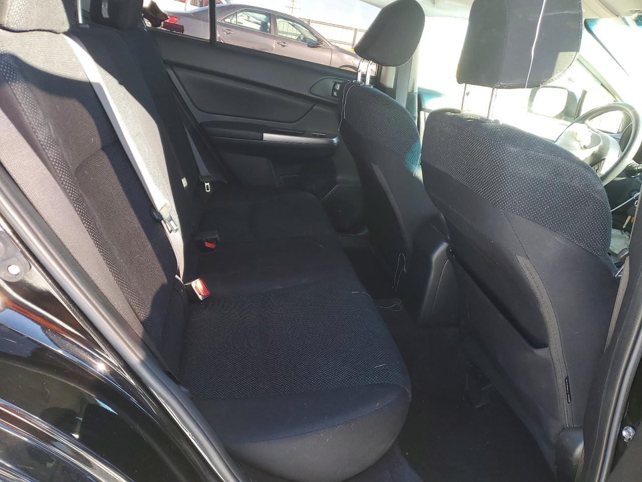 2016 SUBARU IMPREZA photo 10