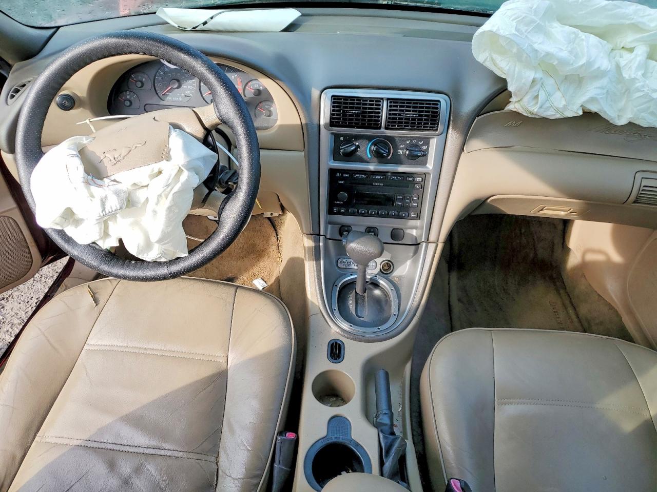 2004 FORD MUSTANG photo 8