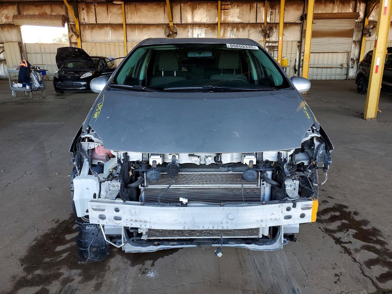 2015 TOYOTA PRIUS photo 5