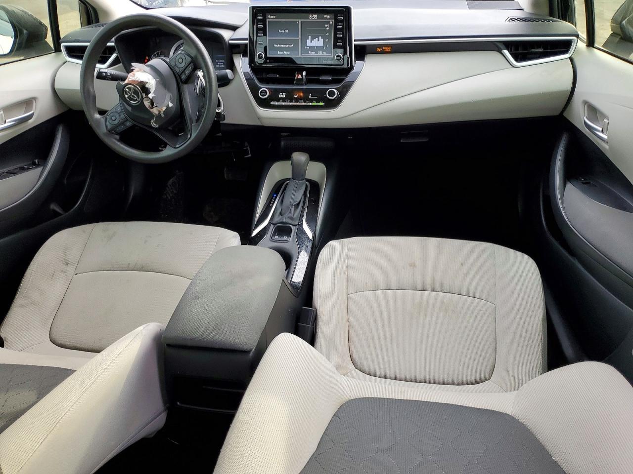 2021 TOYOTA COROLLA LE photo 8