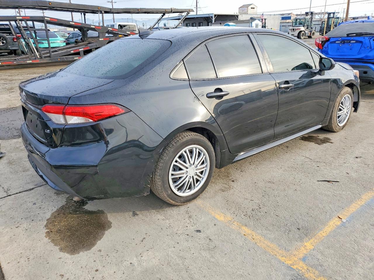 2021 TOYOTA COROLLA LE photo 3